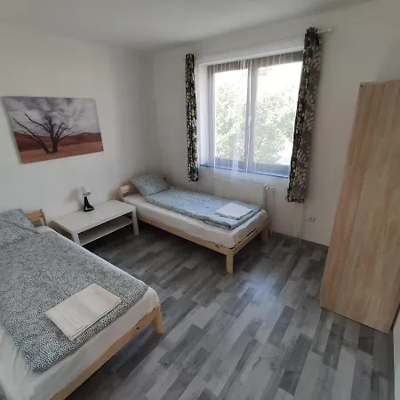 Πανσιόν Artemis Vendeghaz